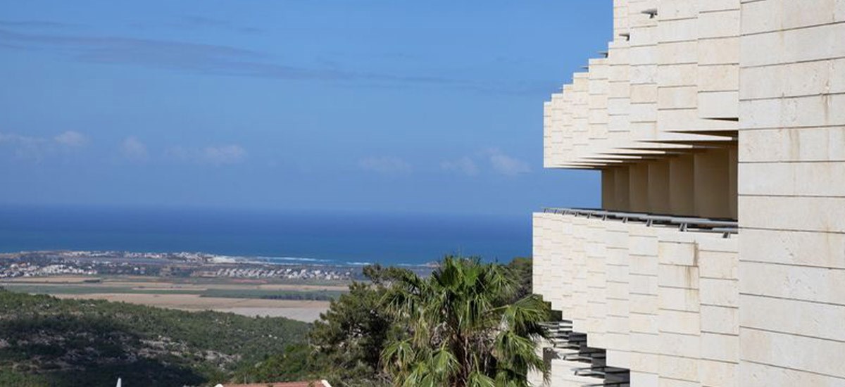 נוף לים מהלון | מלון ניר עציון