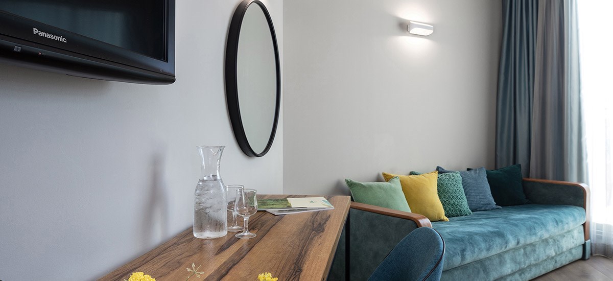 חדר סופיריום עם נוף לים | מלון ניר עציון