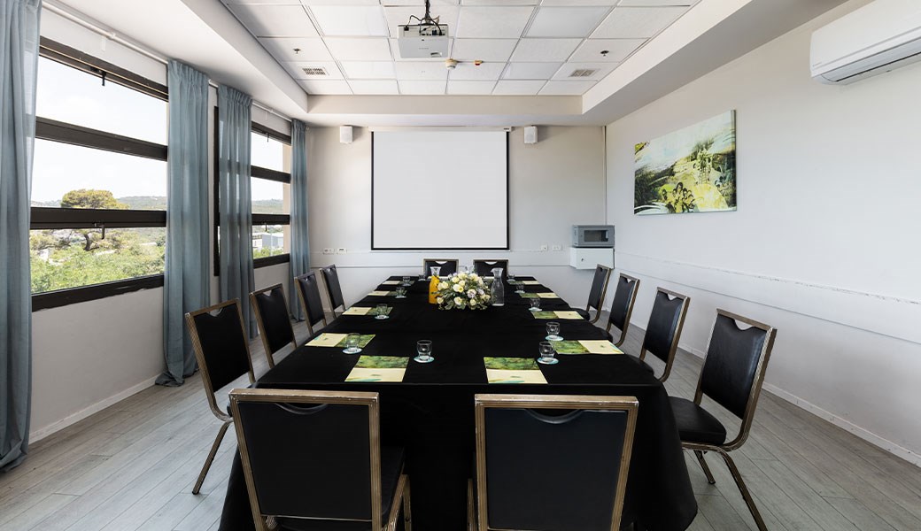 חדר ישיבות | מלון ניר עציון